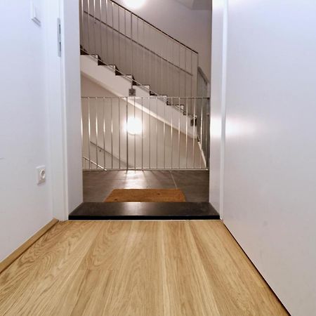 Balcony/Pool/Free Parking Garage Studio Wiedeń Zewnętrze zdjęcie