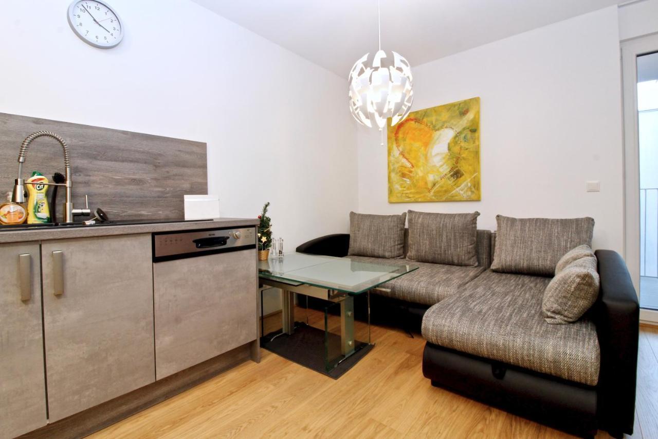 Balcony/Pool/Free Parking Garage Studio Wiedeń Zewnętrze zdjęcie